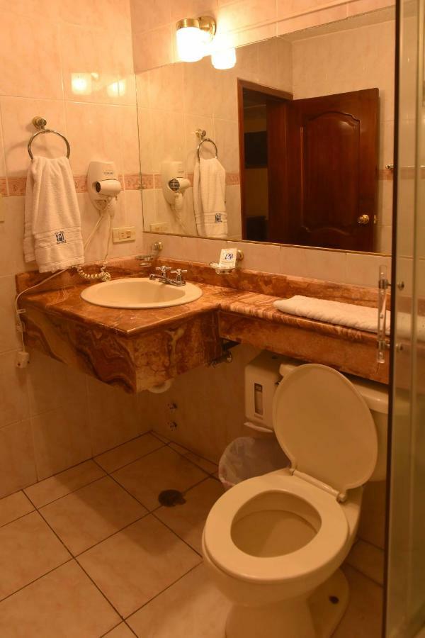 לטקונגה Hotel Makroz מראה חיצוני תמונה