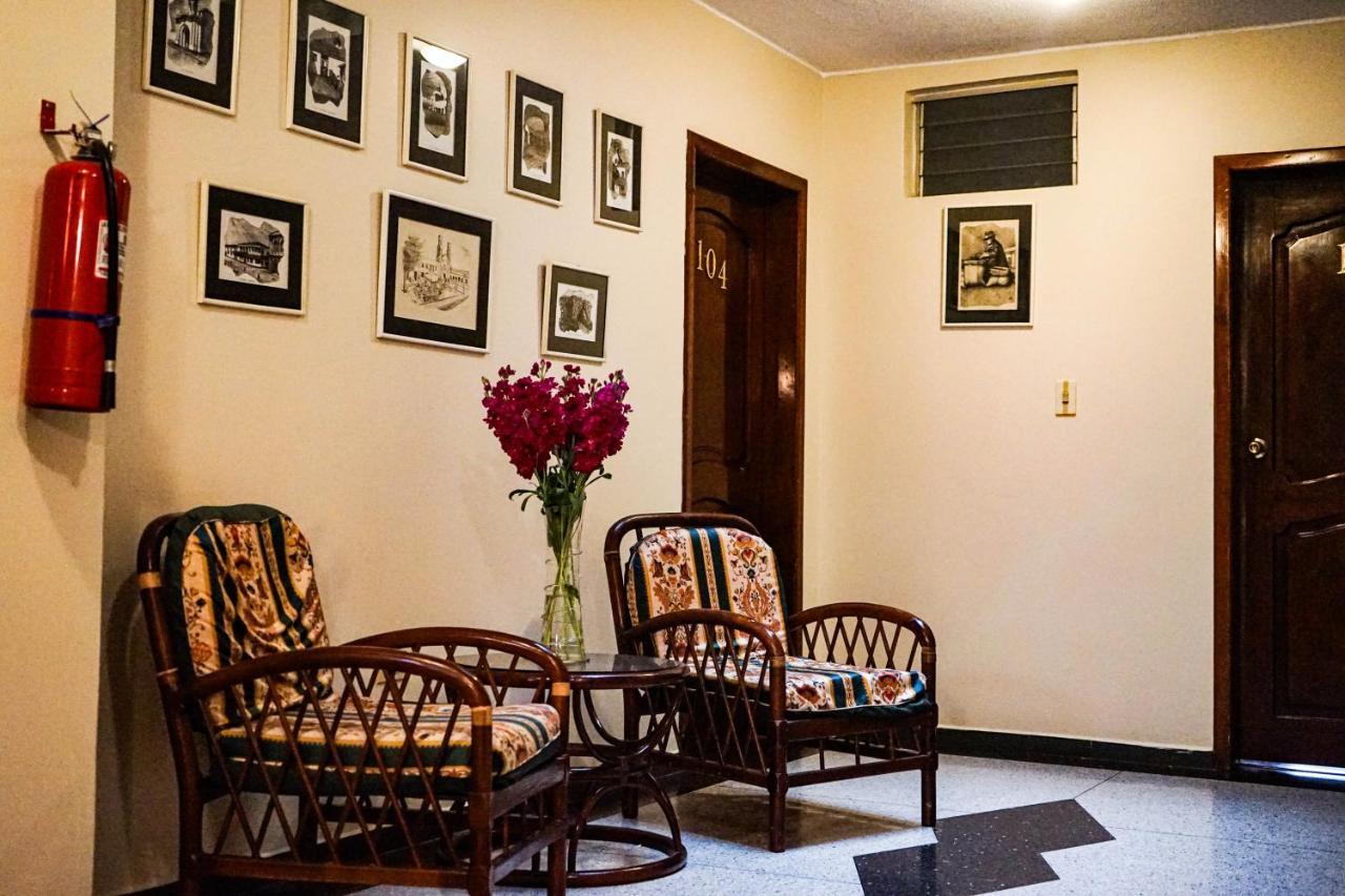 לטקונגה Hotel Makroz מראה חיצוני תמונה